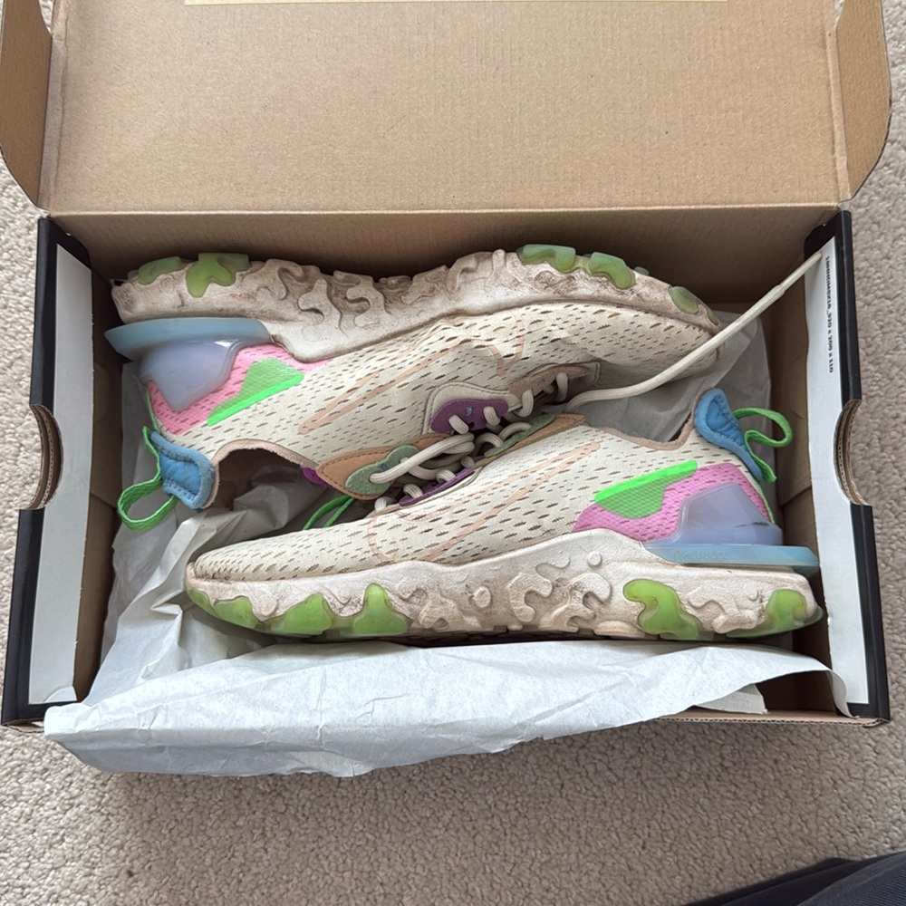 Nike react NSW react vision